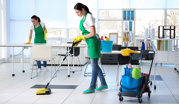 10 benefits of hiring professional cleaners to deep clean your house (1)